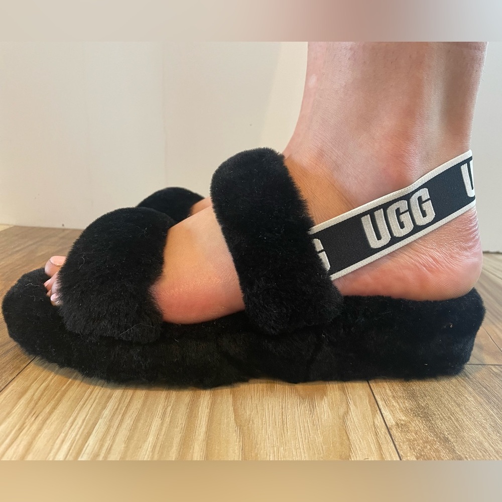 UGG Oh Yeah Black Fuzzy Slide